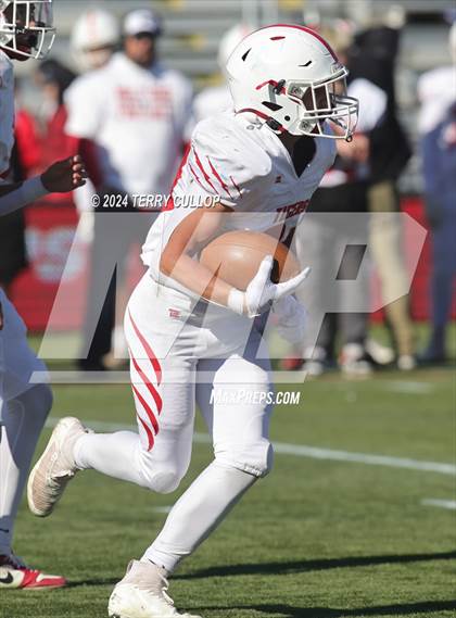 Thumbnail 2 in Milford vs. Beaver (UHSAA 1A Semifinal) photogallery.