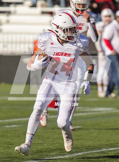 Thumbnail 1 in Milford vs. Beaver (UHSAA 1A Semifinal) photogallery.
