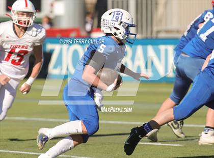Thumbnail 3 in Milford vs. Beaver (UHSAA 1A Semifinal) photogallery.