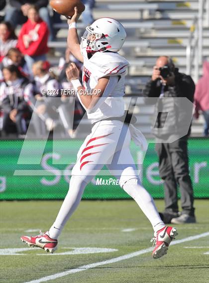 Thumbnail 2 in Milford vs. Beaver (UHSAA 1A Semifinal) photogallery.