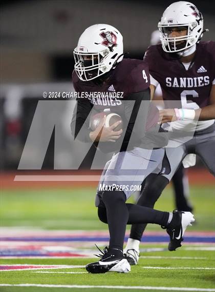 Thumbnail 1 in Grapeland vs Bremond (UIL 2A Football Division II Quarterfinal Playoff) photogallery.