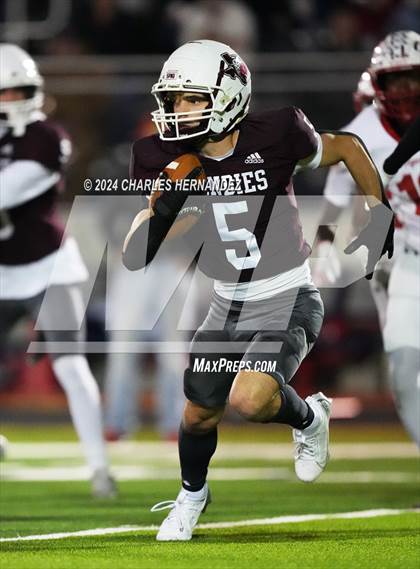 Thumbnail 1 in Grapeland vs Bremond (UIL 2A Football Division II Quarterfinal Playoff) photogallery.