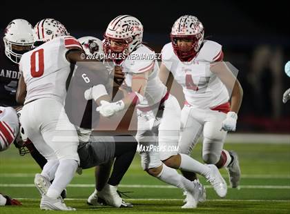 Thumbnail 2 in Grapeland vs Bremond (UIL 2A Football Division II Quarterfinal Playoff) photogallery.