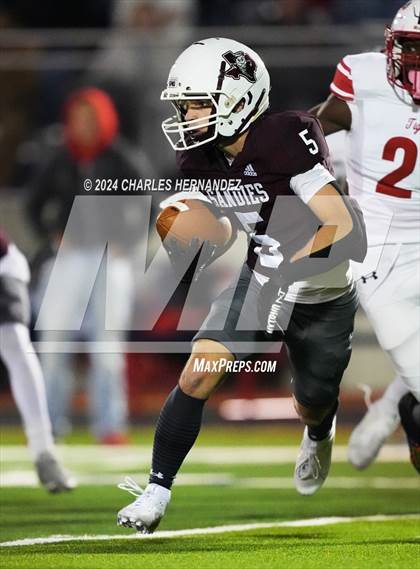 Thumbnail 3 in Grapeland vs Bremond (UIL 2A Football Division II Quarterfinal Playoff) photogallery.