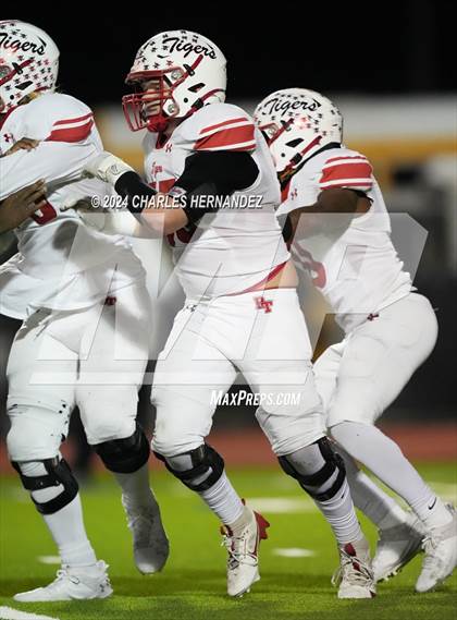 Thumbnail 2 in Grapeland vs Bremond (UIL 2A Football Division II Quarterfinal Playoff) photogallery.