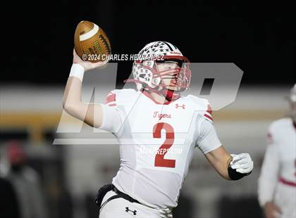 Thumbnail 2 in Grapeland vs Bremond (UIL 2A Football Division II Quarterfinal Playoff) photogallery.