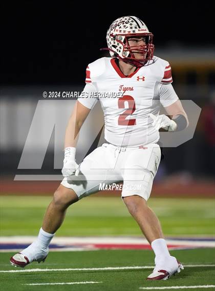 Thumbnail 1 in Grapeland vs Bremond (UIL 2A Football Division II Quarterfinal Playoff) photogallery.