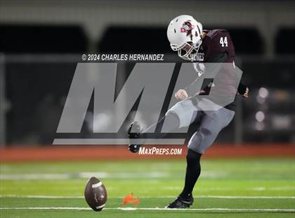 Thumbnail 1 in Grapeland vs Bremond (UIL 2A Football Division II Quarterfinal Playoff) photogallery.