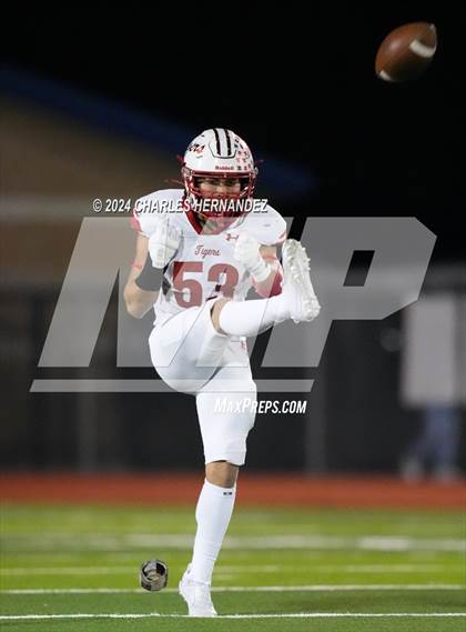 Thumbnail 1 in Grapeland vs Bremond (UIL 2A Football Division II Quarterfinal Playoff) photogallery.