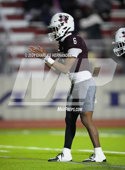 Thumbnail 1 in Grapeland vs Bremond (UIL 2A Football Division II Quarterfinal Playoff) photogallery.