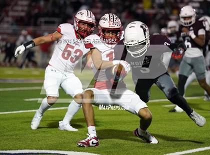 Thumbnail 2 in Grapeland vs Bremond (UIL 2A Football Division II Quarterfinal Playoff) photogallery.