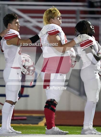Thumbnail 3 in Grapeland vs Bremond (UIL 2A Football Division II Quarterfinal Playoff) photogallery.