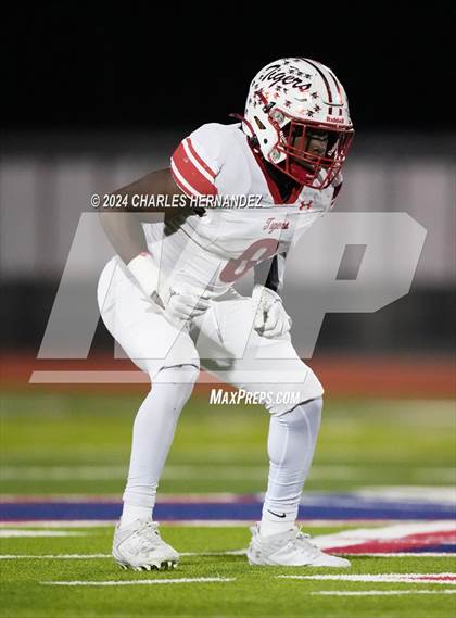 Thumbnail 3 in Grapeland vs Bremond (UIL 2A Football Division II Quarterfinal Playoff) photogallery.