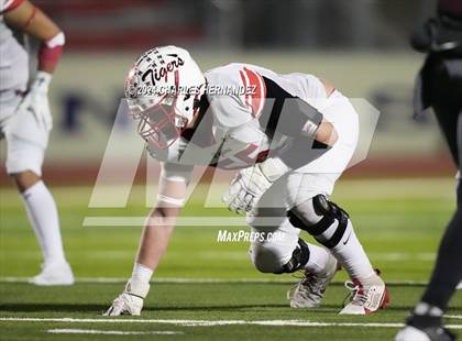 Thumbnail 2 in Grapeland vs Bremond (UIL 2A Football Division II Quarterfinal Playoff) photogallery.