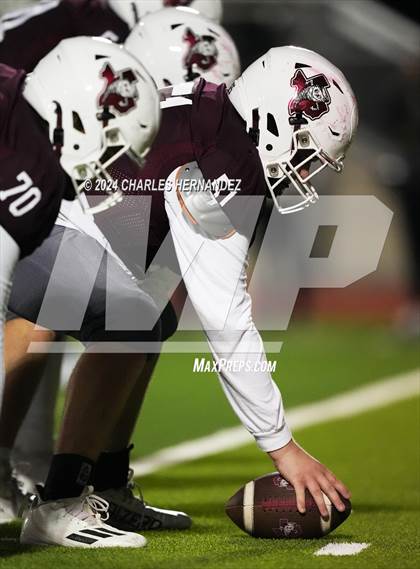 Thumbnail 2 in Grapeland vs Bremond (UIL 2A Football Division II Quarterfinal Playoff) photogallery.