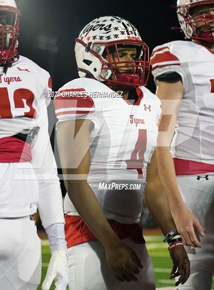 Thumbnail 2 in Grapeland vs Bremond (UIL 2A Football Division II Quarterfinal Playoff) photogallery.