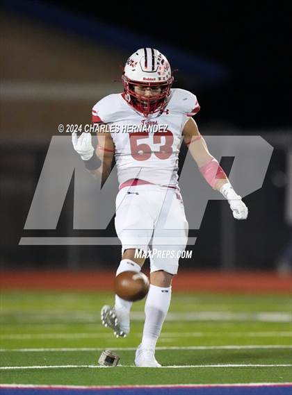 Thumbnail 1 in Grapeland vs Bremond (UIL 2A Football Division II Quarterfinal Playoff) photogallery.