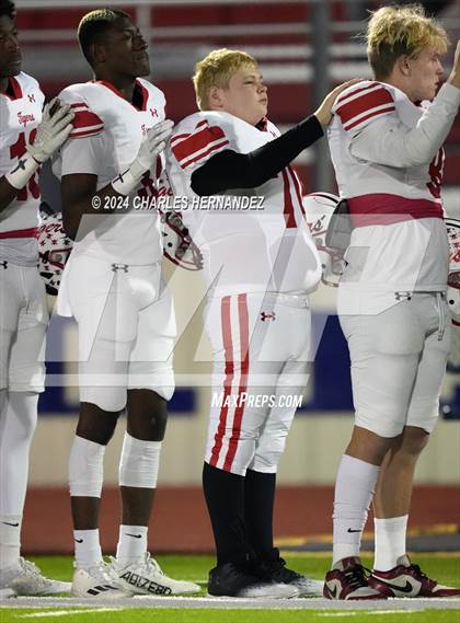 Thumbnail 1 in Grapeland vs Bremond (UIL 2A Football Division II Quarterfinal Playoff) photogallery.