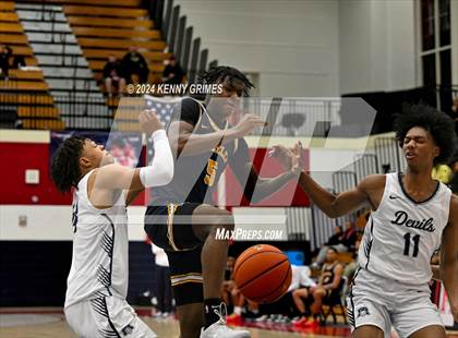 Thumbnail 2 in Norcross vs. Wheeler Georgia Nike Elite Showcase) photogallery.