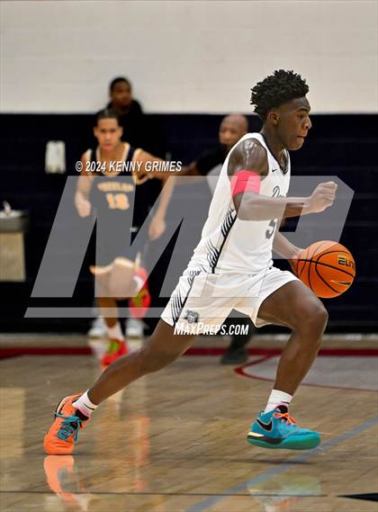 Thumbnail 2 in Norcross vs. Wheeler Georgia Nike Elite Showcase) photogallery.