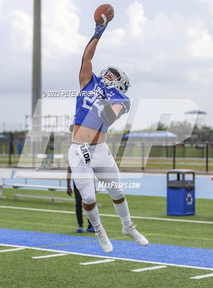 Thumbnail 1 in IMG Academy Blue vs Faith Christian Football photogallery.
