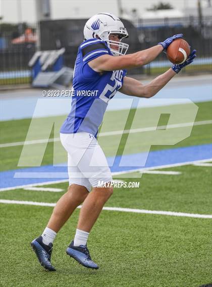 Thumbnail 3 in IMG Academy Blue vs Faith Christian Football photogallery.