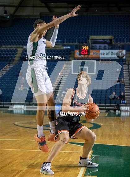 Thumbnail 2 in Kennewick vs. Auburn (WIAA 3A Round 1 State Playoff) photogallery.