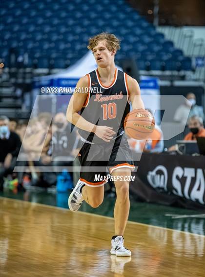 Thumbnail 3 in Kennewick vs. Auburn (WIAA 3A Round 1 State Playoff) photogallery.