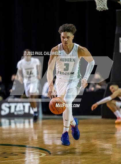 Thumbnail 3 in Kennewick vs. Auburn (WIAA 3A Round 1 State Playoff) photogallery.