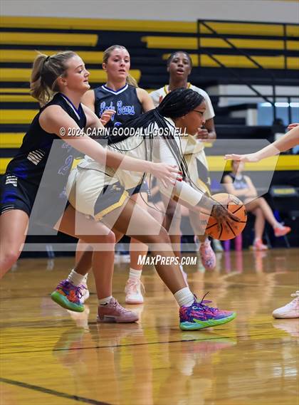 Thumbnail 2 in Bear Grass Charter @ Pamlico County (Hurricane Holiday Classic) photogallery.