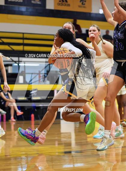 Thumbnail 2 in Bear Grass Charter @ Pamlico County (Hurricane Holiday Classic) photogallery.