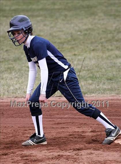 Thumbnail 2 in Oshkosh North vs Appleton North photogallery.