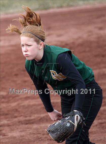 Thumbnail 2 in Oshkosh North vs Appleton North photogallery.