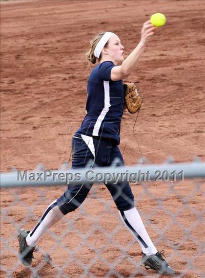Thumbnail 2 in Oshkosh North vs Appleton North photogallery.