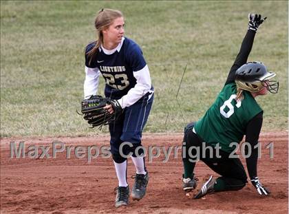Thumbnail 3 in Oshkosh North vs Appleton North photogallery.