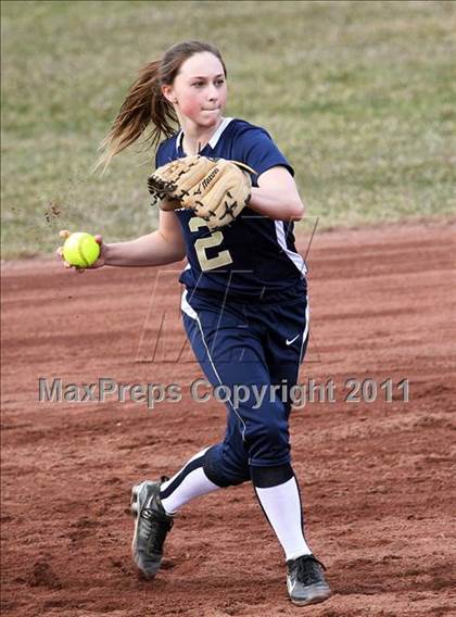 Thumbnail 3 in Oshkosh North vs Appleton North photogallery.