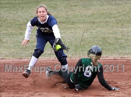Thumbnail 2 in Oshkosh North vs Appleton North photogallery.
