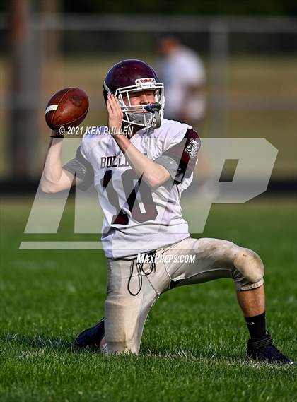 Thumbnail 3 in McCluer @ Luray photogallery.