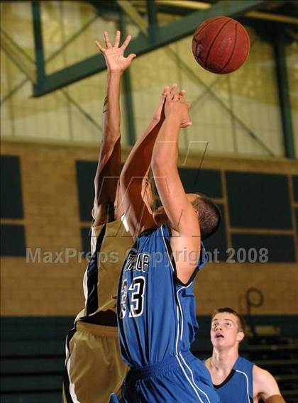 Thumbnail 1 in Amador @ Rosemont photogallery.