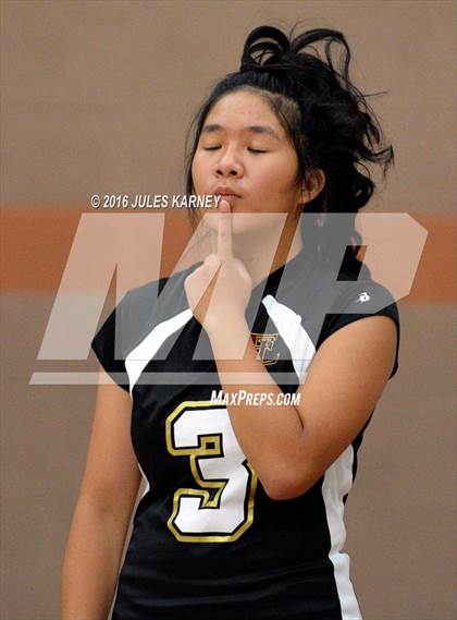 Thumbnail 3 in Faith Lutheran vs Alexander Dawson photogallery.