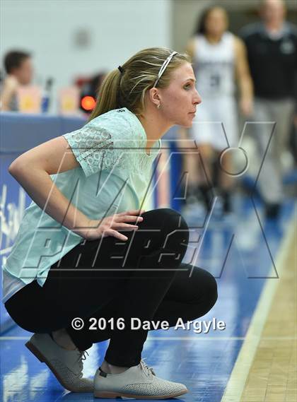 Thumbnail 3 in Olympus vs. Highland (UHSAA 4A First Round) photogallery.