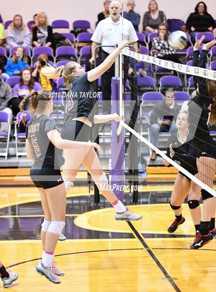 Thumbnail 2 in Mineral Wells @ Godley photogallery.