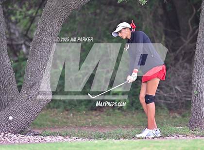 Thumbnail 3 in UIL 6A Golf State Finals (Round 2) photogallery.