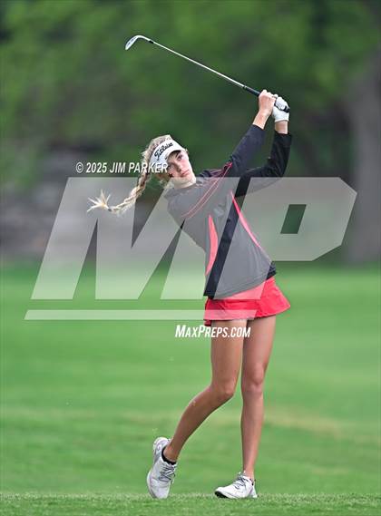 Thumbnail 2 in UIL 6A Golf State Finals (Round 2) photogallery.