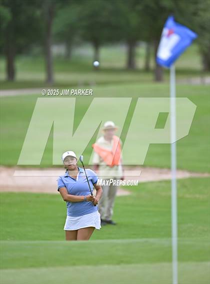 Thumbnail 3 in UIL 6A Golf State Finals (Round 2) photogallery.