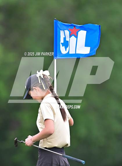 Thumbnail 2 in UIL 6A Golf State Finals (Round 2) photogallery.