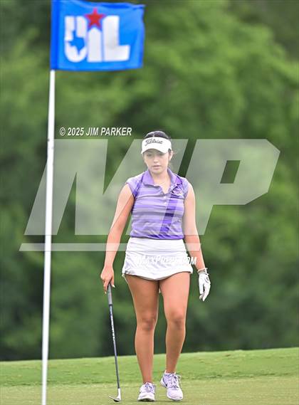 Thumbnail 1 in UIL 6A Golf State Finals (Round 2) photogallery.