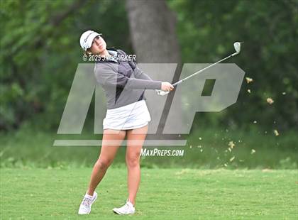 Thumbnail 3 in UIL 6A Golf State Finals (Round 2) photogallery.