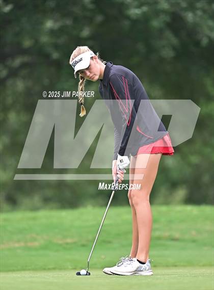 Thumbnail 3 in UIL 6A Golf State Finals (Round 2) photogallery.