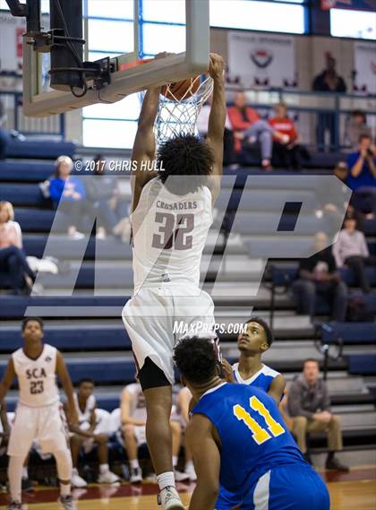 Thumbnail 2 in Carmel Christian vs. Seffner Christian (Hoodie's House Hoops Classic) photogallery.
